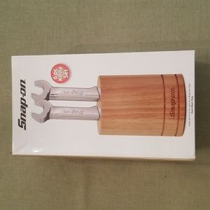 Snap-on Steak Knives